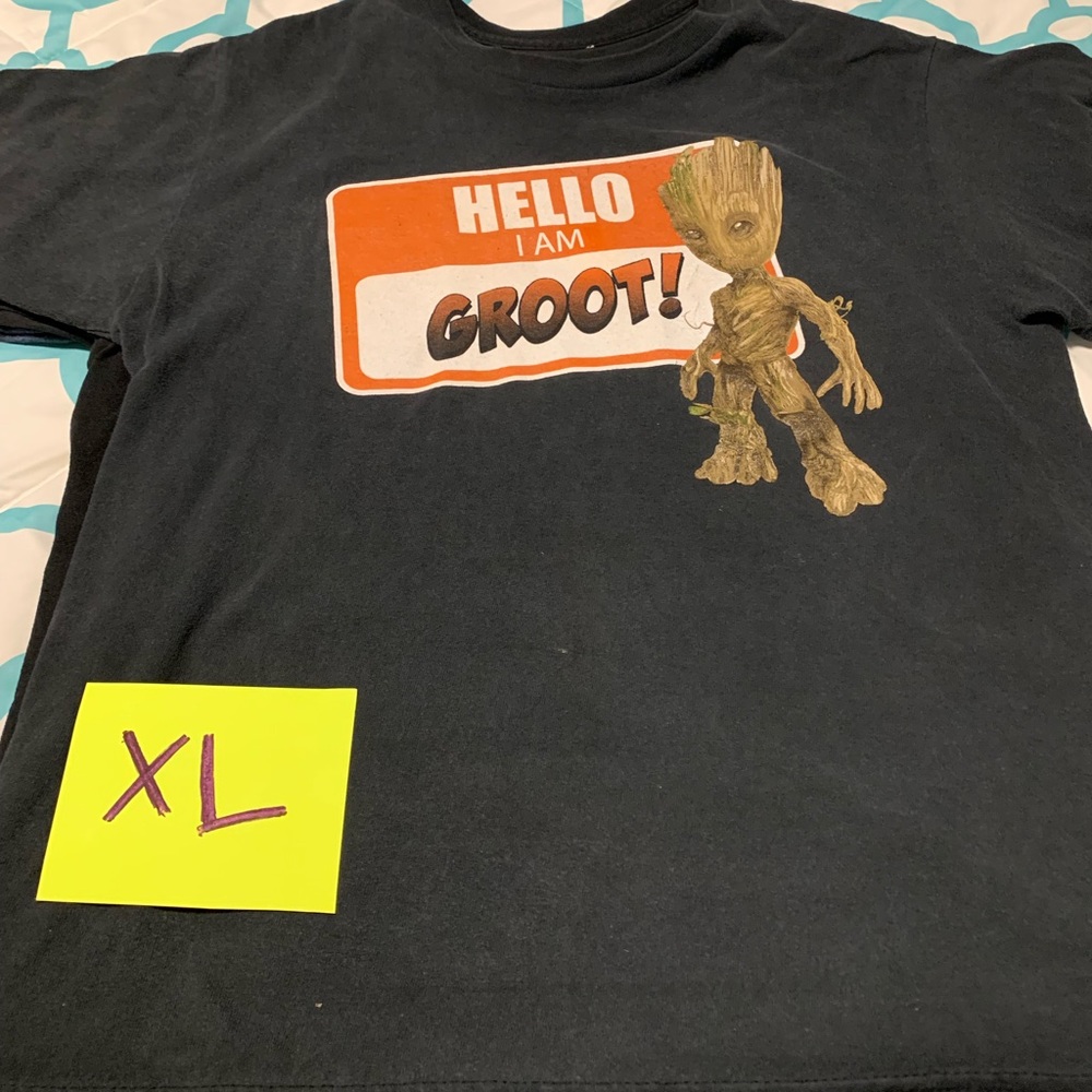Boys Hello Groot Shirt Size XL Great Condition